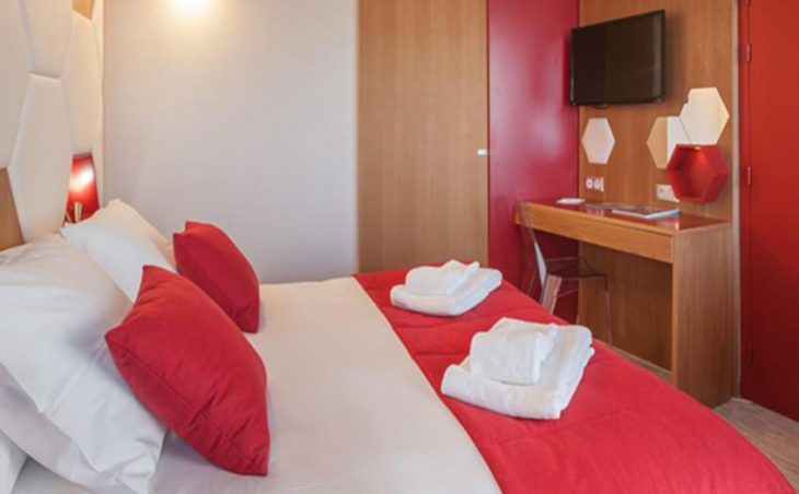 Hotel Le Royal Ours Blanc, Alpe d'Huez, Bedroom